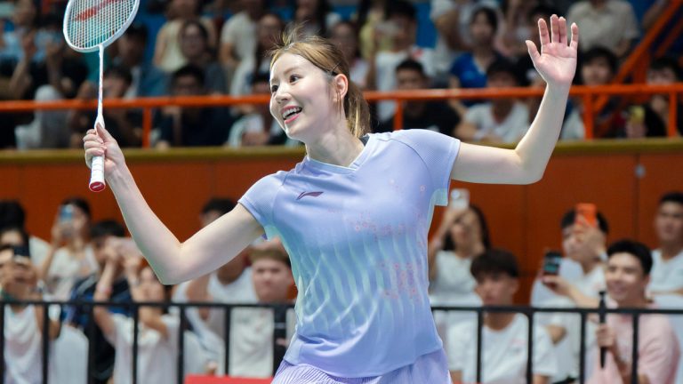 Chiharu Shida gây chú ý trong ngày trở lại Hà Nội