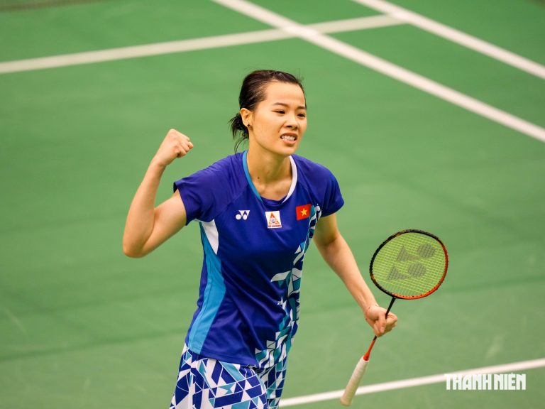 Nguyễn Thùy Linh mở màn China Open bằng chiến thắng giàu bản lĩnh